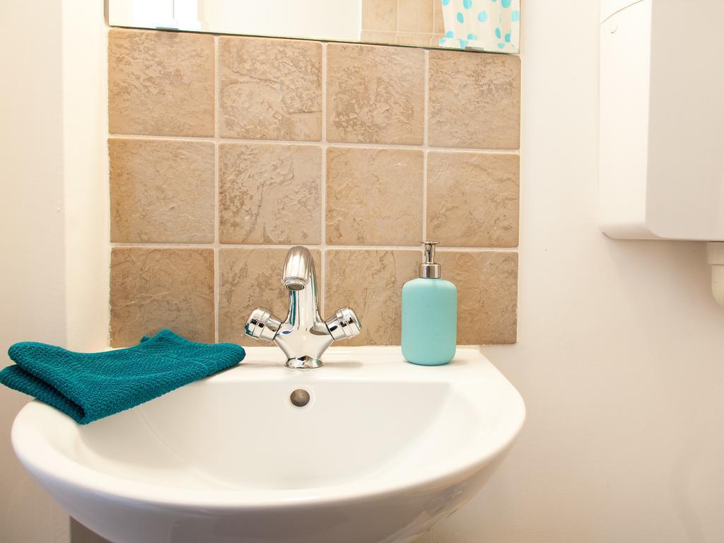 Self Check-In Eco Studio In The Heart Of Buda 부다페스트 외부 사진